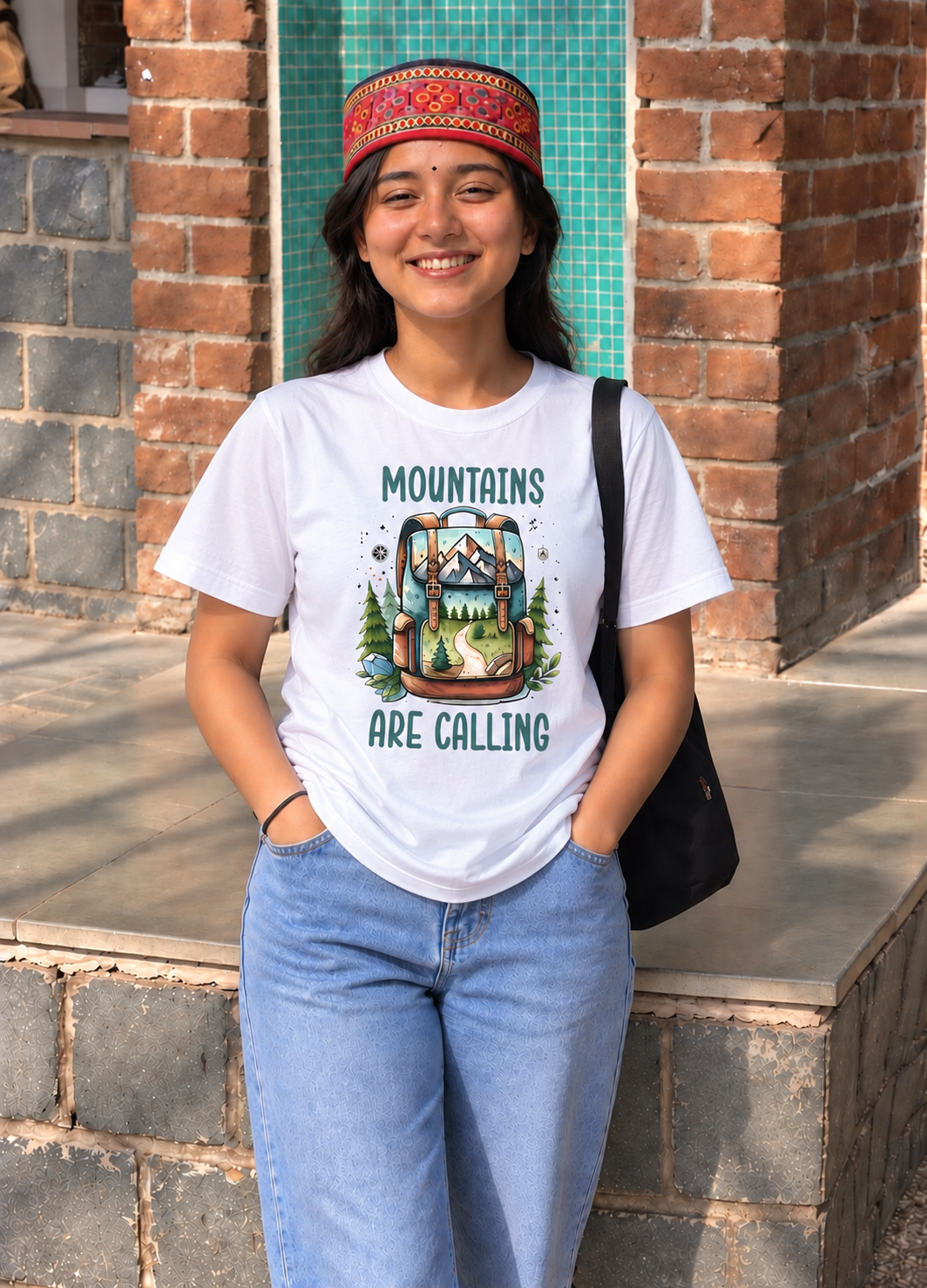 "Mountains Are Calling" : Classic fit T-Shirt
